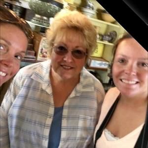 Meet your Posher, Leslie